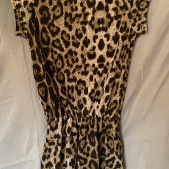Victoria leopard print top size M/L - Picture 2 of 3
